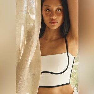 ALO Yoga Airbrush Streamlined Bra Tank Ivory XS